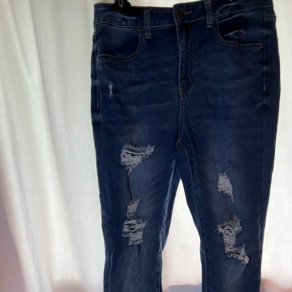 high waisted ripped skinny jeans